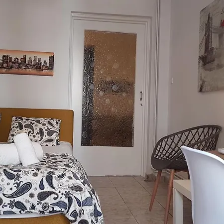 Palette Chocolate - Center, 6 Bd, 3 Bath Apartman *