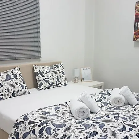 Apartman Palette Chocolate - Center, 6 Bd, 3 Bath *