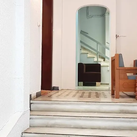 Palette Chocolate - Center, 6 Bd, 3 Bath Apartment Athens